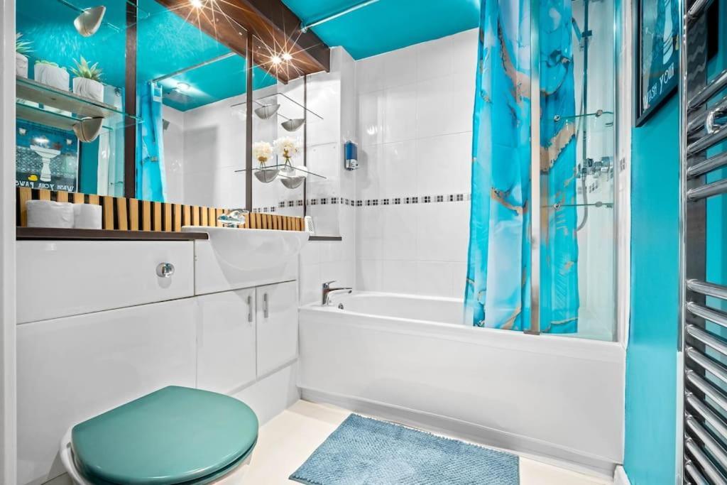 Spacious 2 Bed Apt B'Ham Cc With Parking Sleeps 7 Бирмингам Екстериор снимка